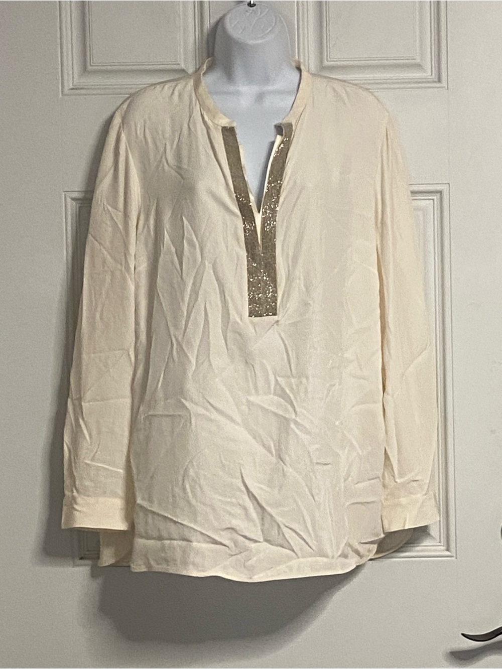 T42- LAFAYETTE 148 Cream Satin SILK Embellished Split-Neck Classy Career Top